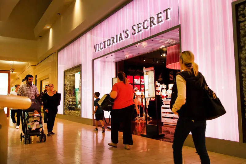 JPMorgan downgrades Victoria's Secret, cites trouble for lingerie company's core business