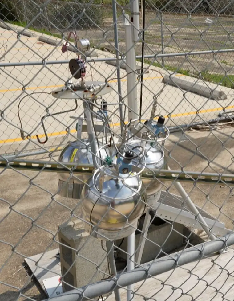 A chloroprene monitoring station near Fifth Ward Elementary School.