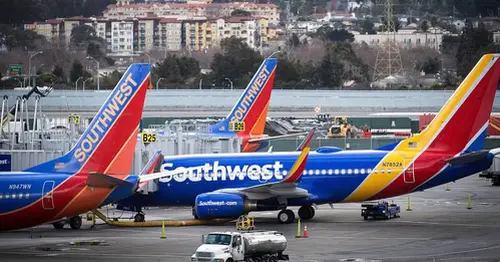 2 planes aborted landings when Southwest jet taxied across their runways in San Francisco